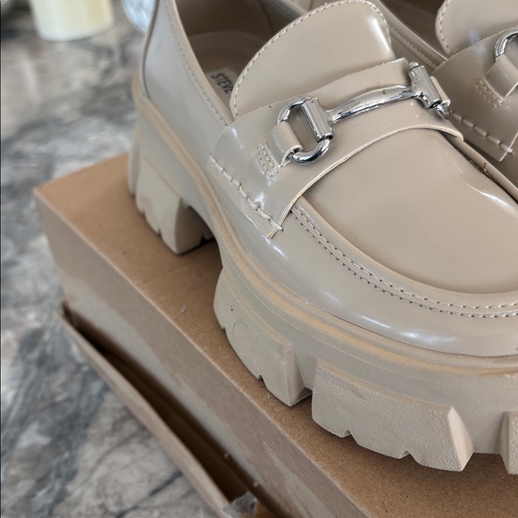 Steve Madden Cream Patent Loafers with Silver Bit - Picture 7 of 11